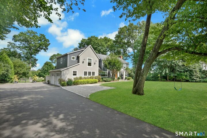 Property Photo:  129 Emery Drive East  CT 06902 