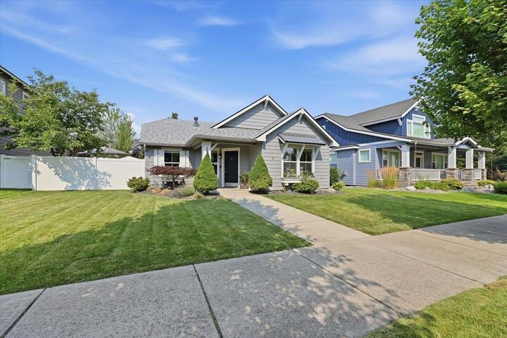 Property Photo:  1959 N Holl Blvd  WA 99016 