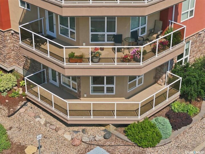 Property Photo: 1025 Moss Avenue 116 SK S7H 4C7