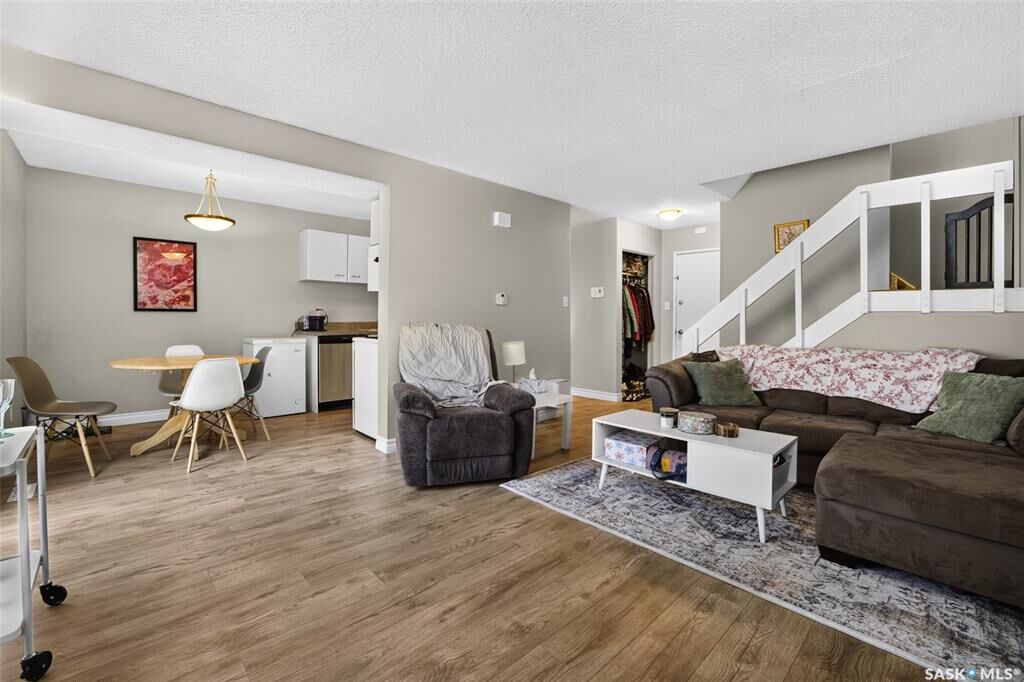 Property Photo: 4216 Castle Road J SK S4S 4W1