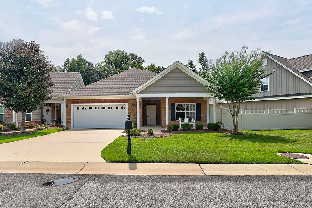 Property Photo:  105 Hidden Creek Circle  AL 36301 