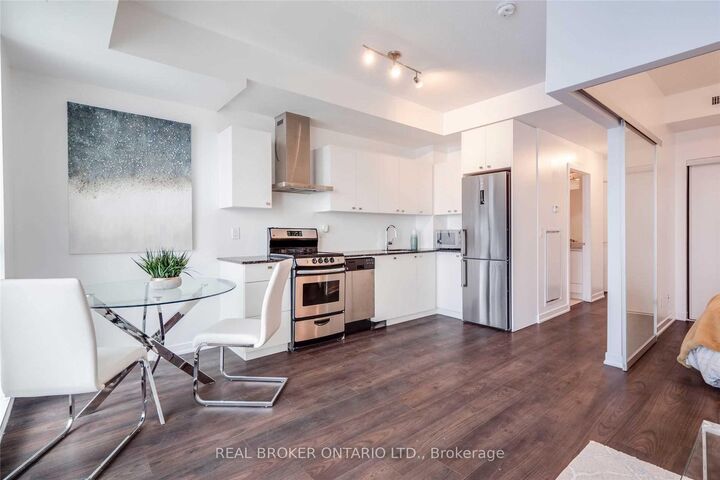 Property Photo:  51 East Liberty Street 1114  ON M6K 3P8 
