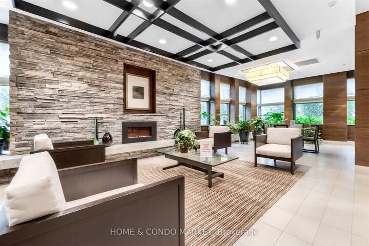 Property Photo:  1 Hurontario Street 315  ON L5G 0A3 