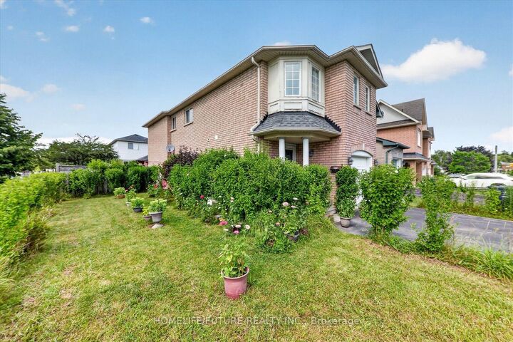 16 Rozell Road — photo 1