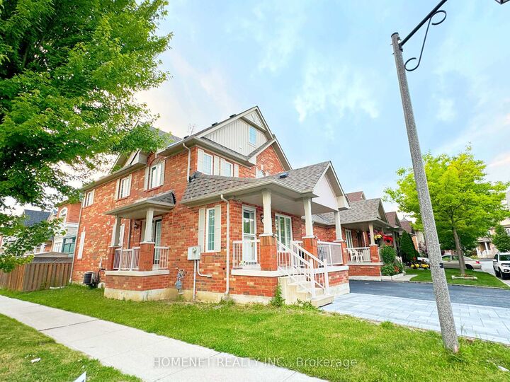 2 Stotts Crescent — photo 1