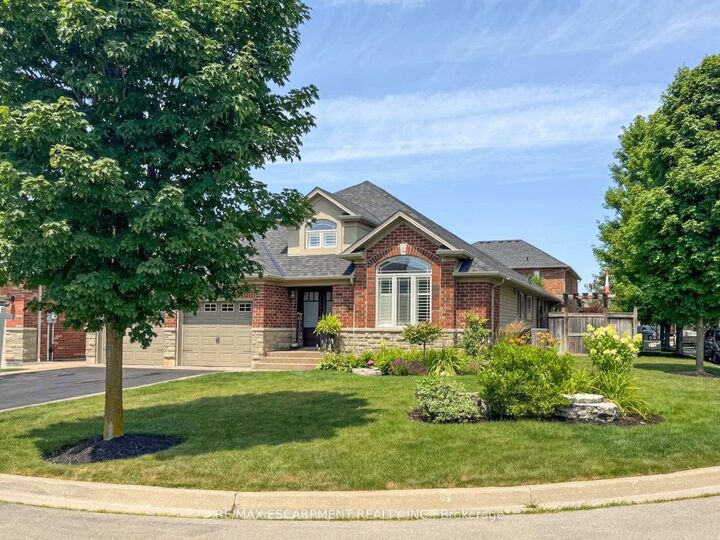 Property Photo: 27 Carver Drive ON L0R 1C0