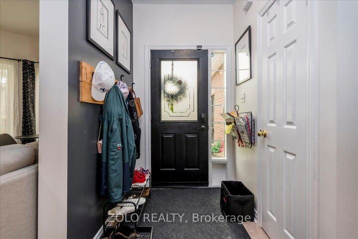 Property Photo:  16 Esther Drive  ON L4N 0X8 