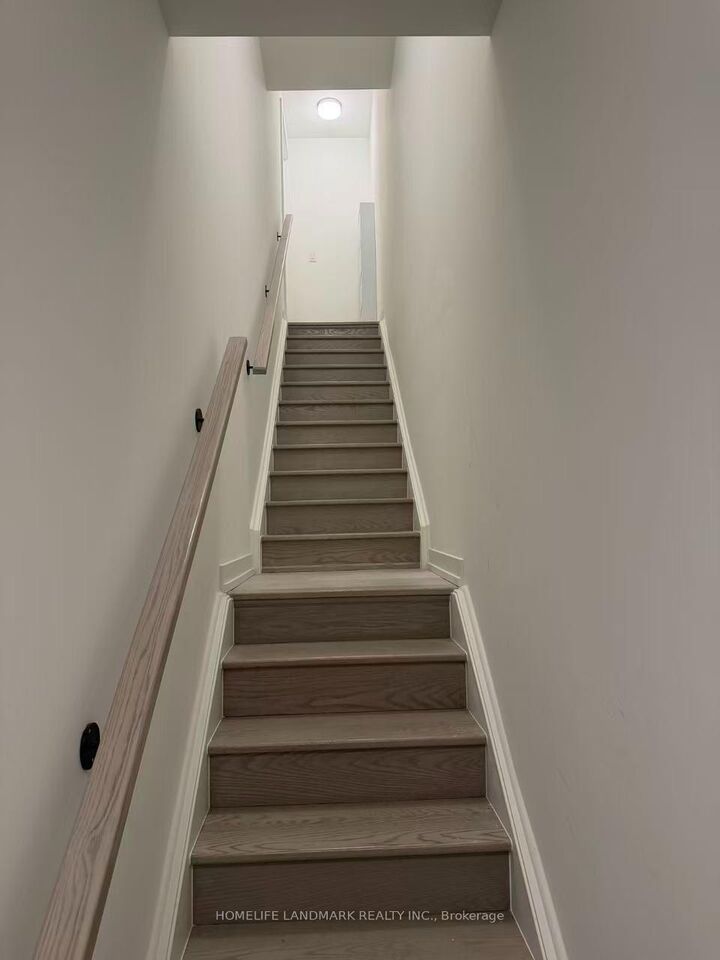 Property Photo:  10 Walder Lane G-201  ON L4S 0N3 