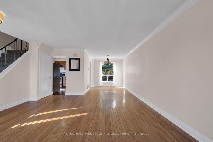 Property Photo:  242 Browning Trail  ON L4N 5C1 