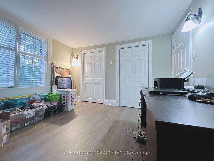 Photo de la propriété:  555 Military Trail Apt 1  ON M1E 4S7 