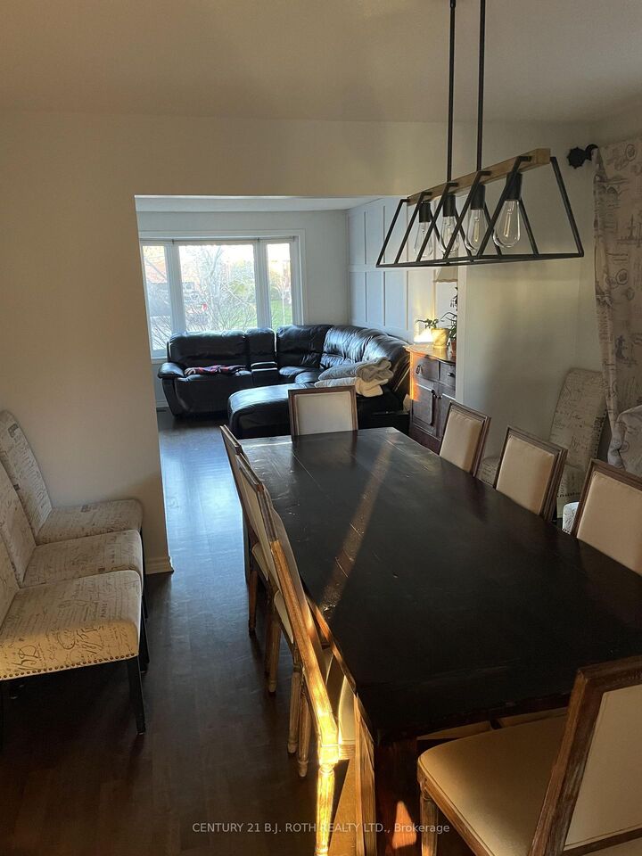 Property Photo:  105 Chieftain Crescent Lower Level Bedroom  ON L4N 6J2 