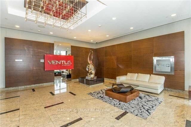 Property Photo:  151 Village Green Square 2606  ON M1S 0K5 