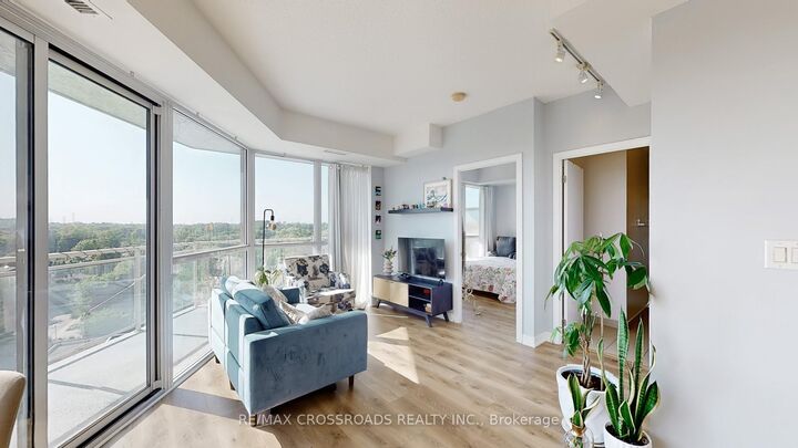 Property Photo: 5101 Dundas Street W 810 ON M9A 1C1