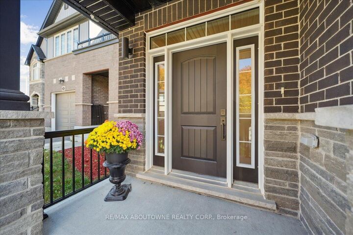 Property Photo: 96 Nathalie Street ON N2E 0H9
