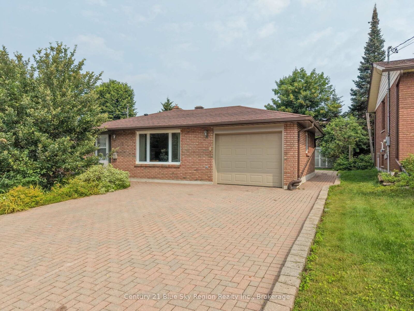 Property Photo: 113 Sable Crescent ON P1A 3X6
