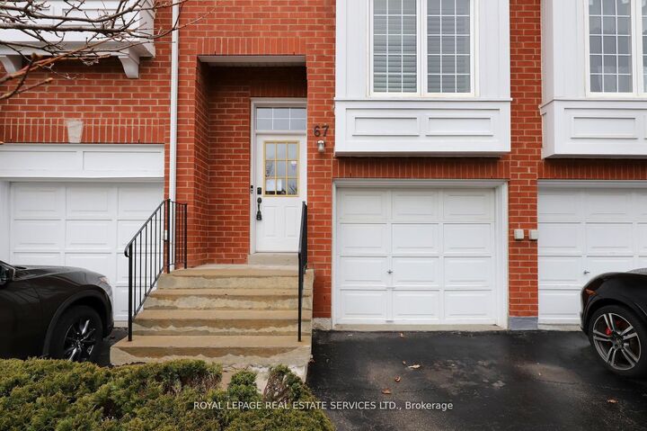 Property Photo:  1575 South Parade Court 67  ON L5M 6E9 