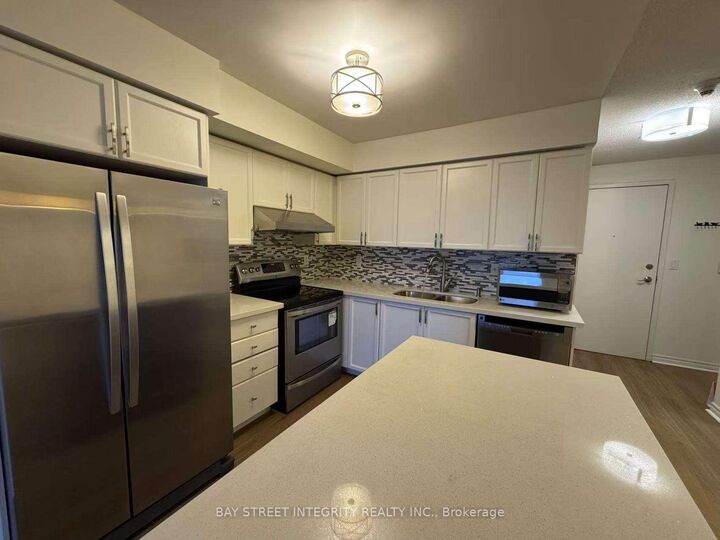 Property Photo: 3888 Duke Of York Boulevard 2328 ON L5B 4P5