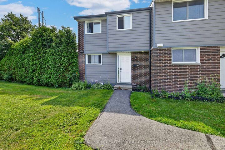 Property Photo: 89 Bellman Drive #58 ON K2H 8S4