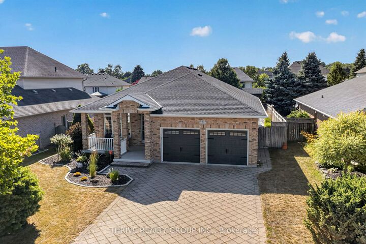 43 Mapleridge Crescent — photo 1
