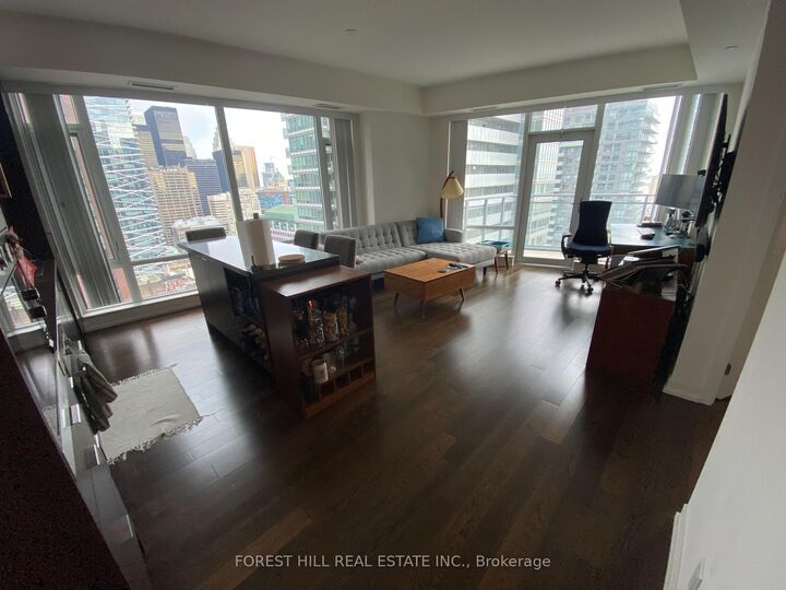 Property Photo:  21 Widmer Street 2509  ON M5V 2E8 