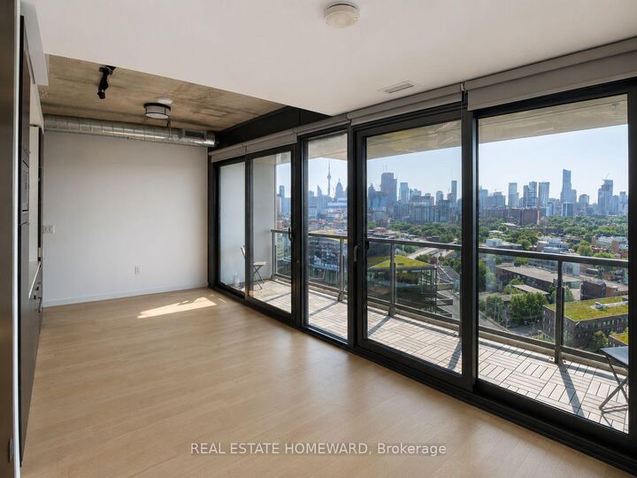 Property Photo:  170 Bayview Avenue 1804  ON M5A 0M4 