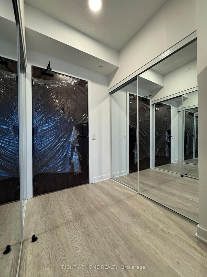 Property Photo:  2782 Barton Street 704  ON L8E 2J8 