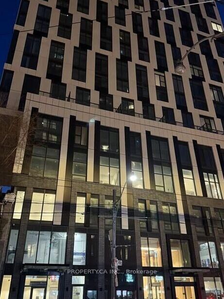Property Photo:  252 Church Street 5002  ON M5B 0E6 