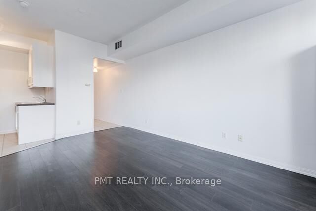 Property Photo:  550 Front Street W 427  ON M5V 3N5 