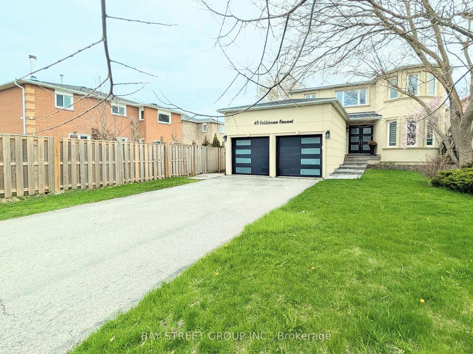 Property Photo: 48 Coldstream Crescent ON L4S 1E5