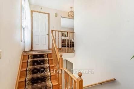 Photo de la propriété:  4308 Curia Crescent Upper  ON L4Z 2X4 