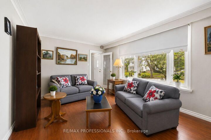 Property Photo: 15 Huntsmoor Road ON M9W 3R4