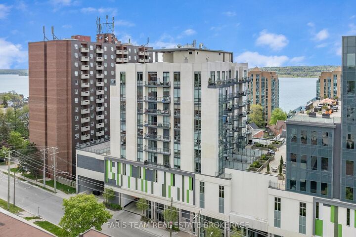 Property Photo: 111 Worsley Street Gph5 ON L4M 0J5