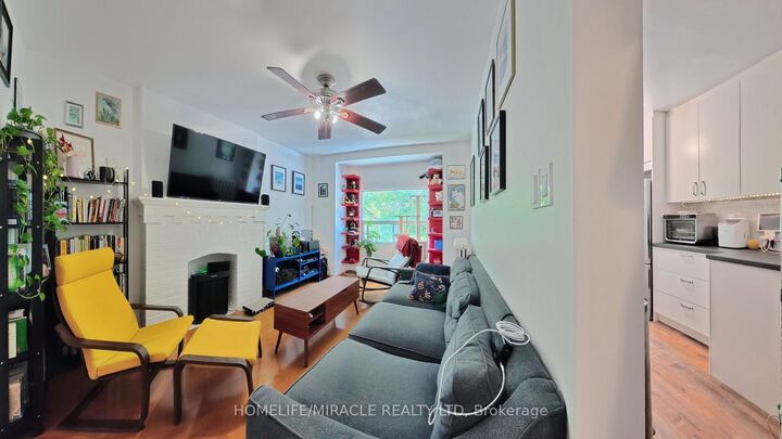 Property Photo:  121 Medland Street  ON M6P 2N4 