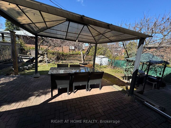 Property Photo: 258 La Rose Avenue ON M9P 1B7