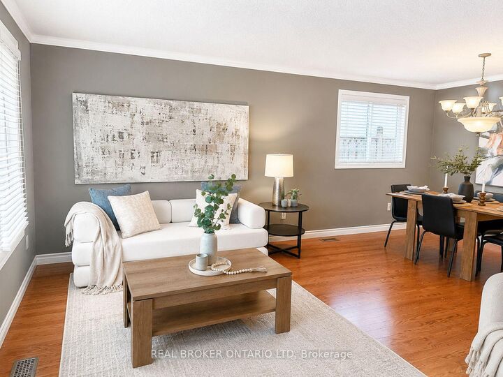 Property Photo: 95 Clifton Crescent ON N6C 3V9