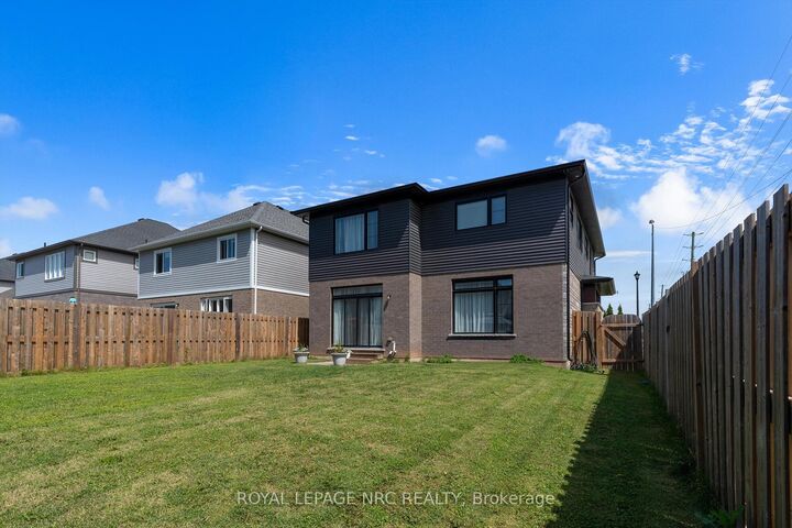 Property Photo:  20 Myrtle Street  ON L3E 0A9 