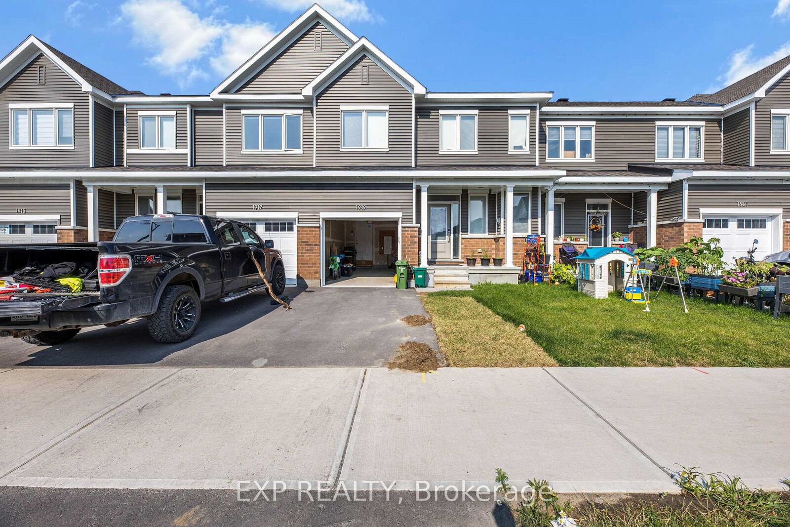 Property Photo:  1919 Elevation Road  ON K2J 7G8 