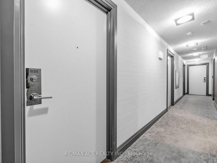 Property Photo:  25 Town Centre Court 808  ON M1P 0B4 