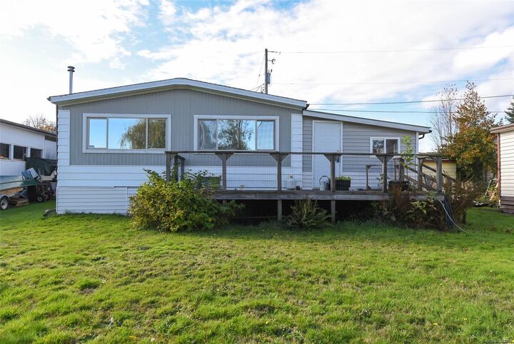 Property Photo: 1451 Perkins Rd #4 BC V9W 4R8