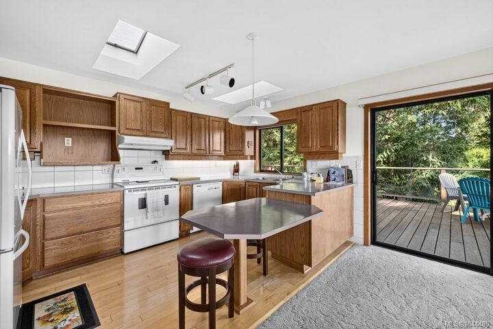 Property Photo: 134 Quebec Lane BC V8K 2L4
