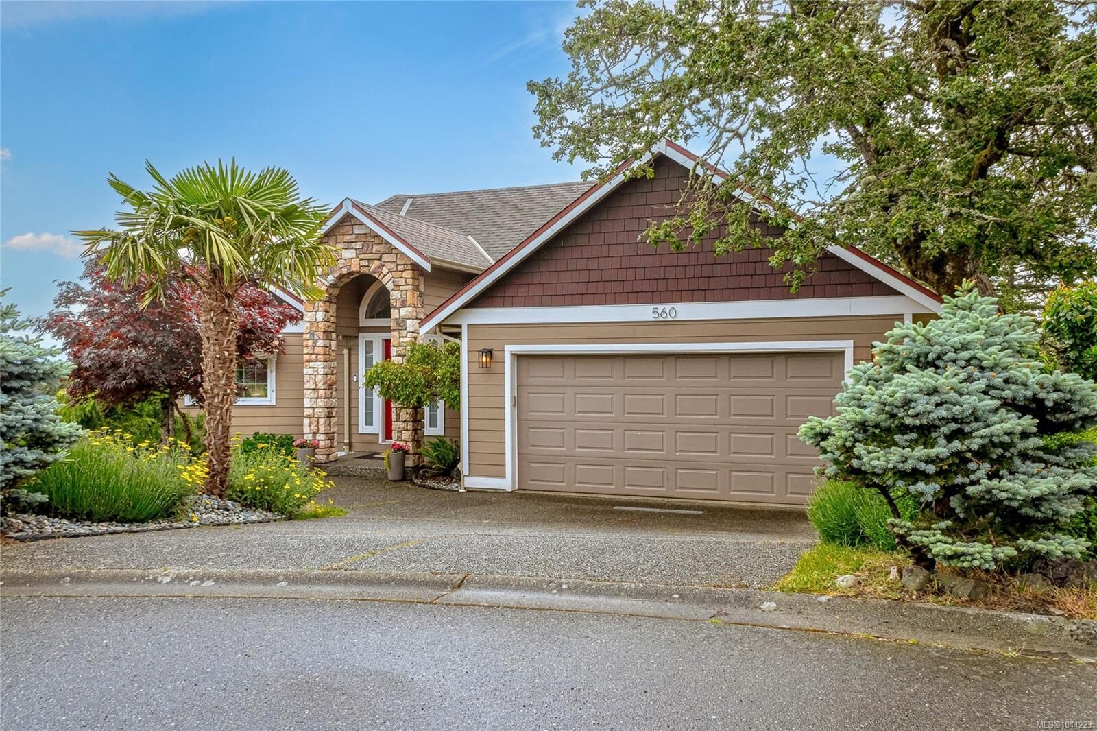 Property Photo: 560 Tory Pl BC V9C 3S2