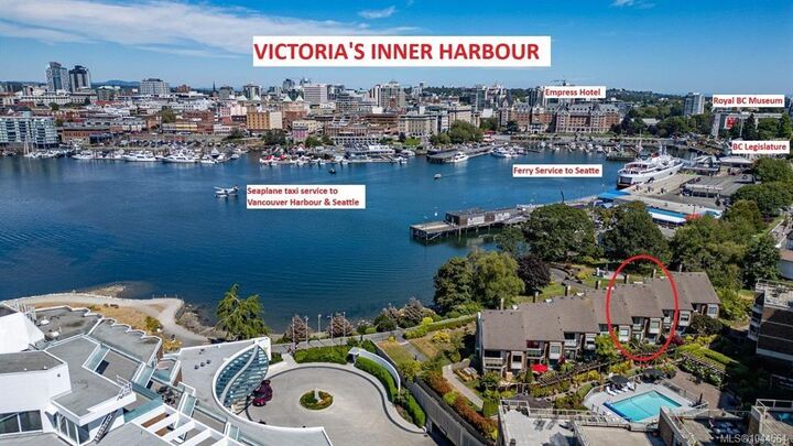 Property Photo: 243 Belleville St BC V8V 1X1