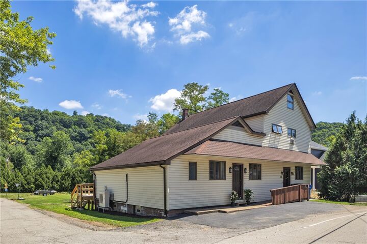 Property Photo: 710 E Smithfield St PA 15047