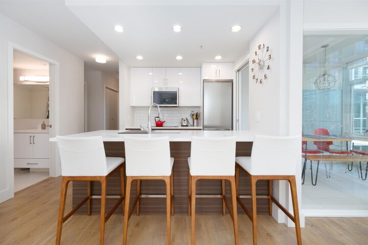 Property Photo:  161 W Georgia Street 501  BC V6B 0K9 