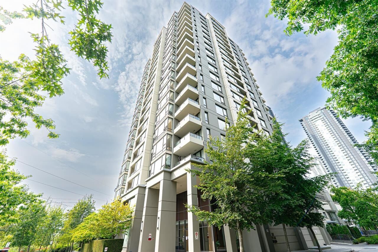 Property Photo: 4178 Dawson Street 1107 BC V5C 0A1