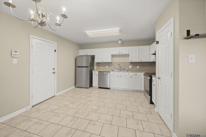Property Photo: 25884 Sagewood Dr LA 70726