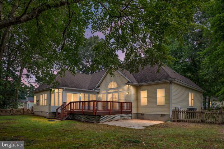 Property Photo: 112 Stratford Circle VA 22443