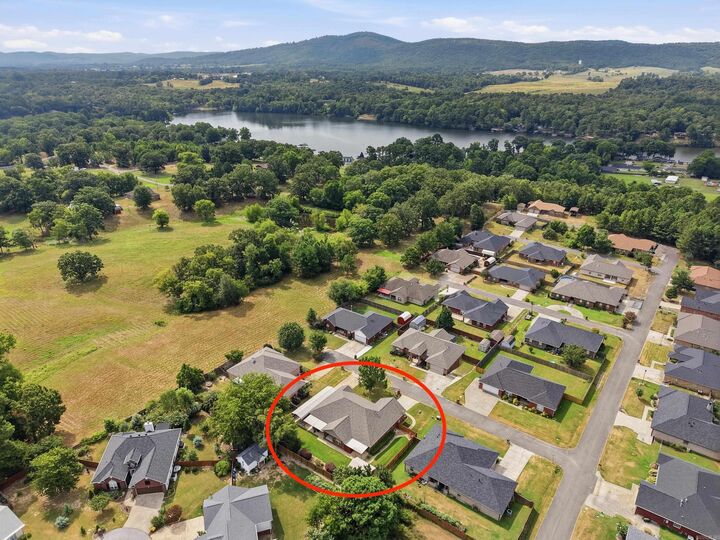 Property Photo: 105 Wolfhowl Lane AR 71913
