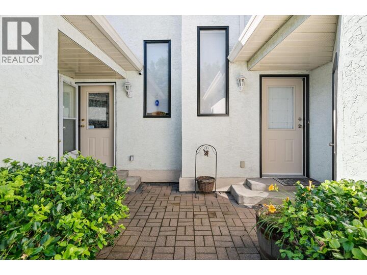 Property Photo: 130 Dundas Rd. Road 5 BC V1X 4M4