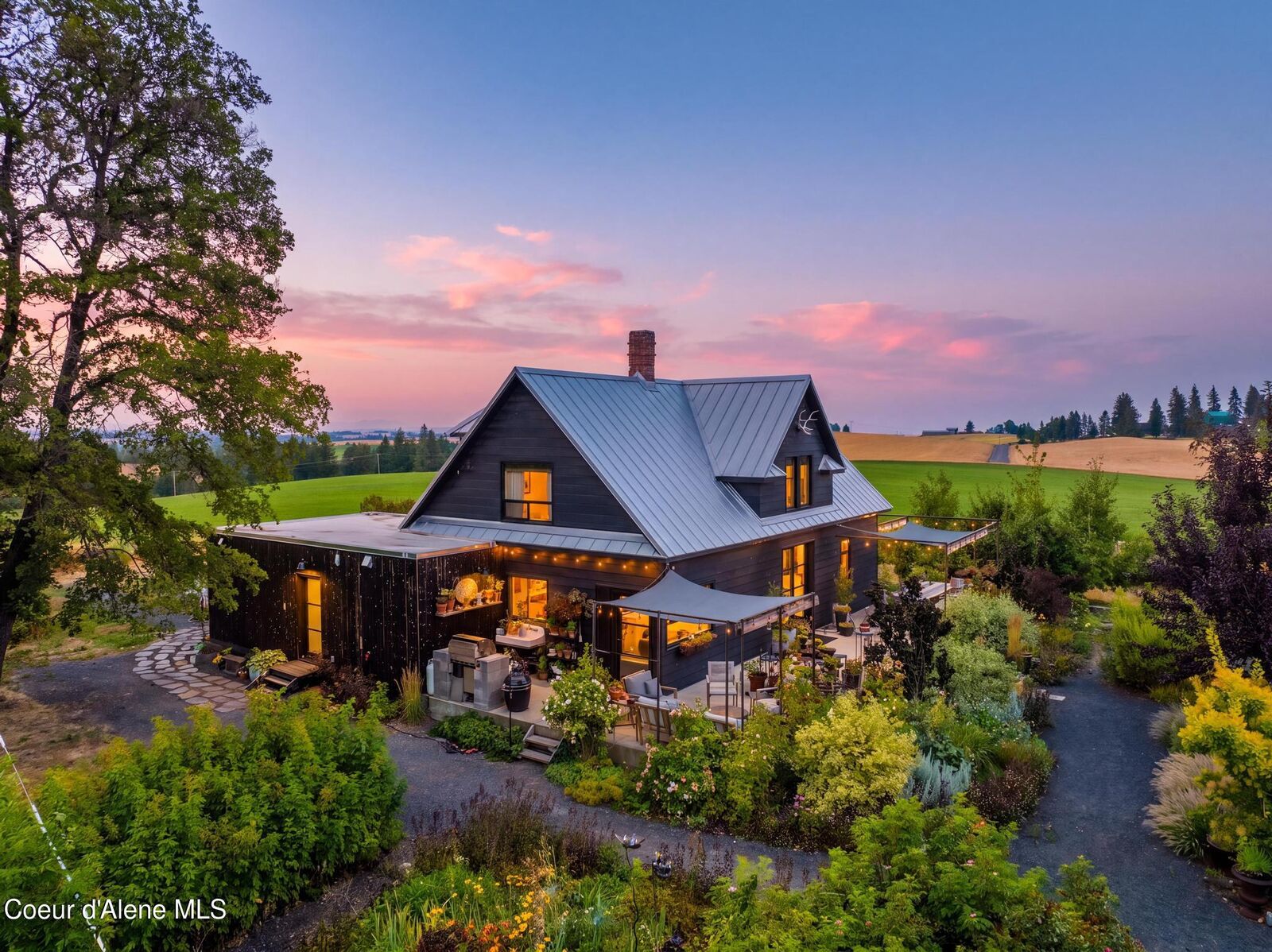 Property Photo:  1611 Little Bear Ridge Rd  ID 83871 